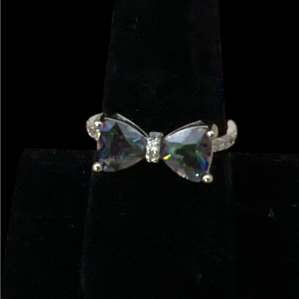 Elegant Silver Bow Ring